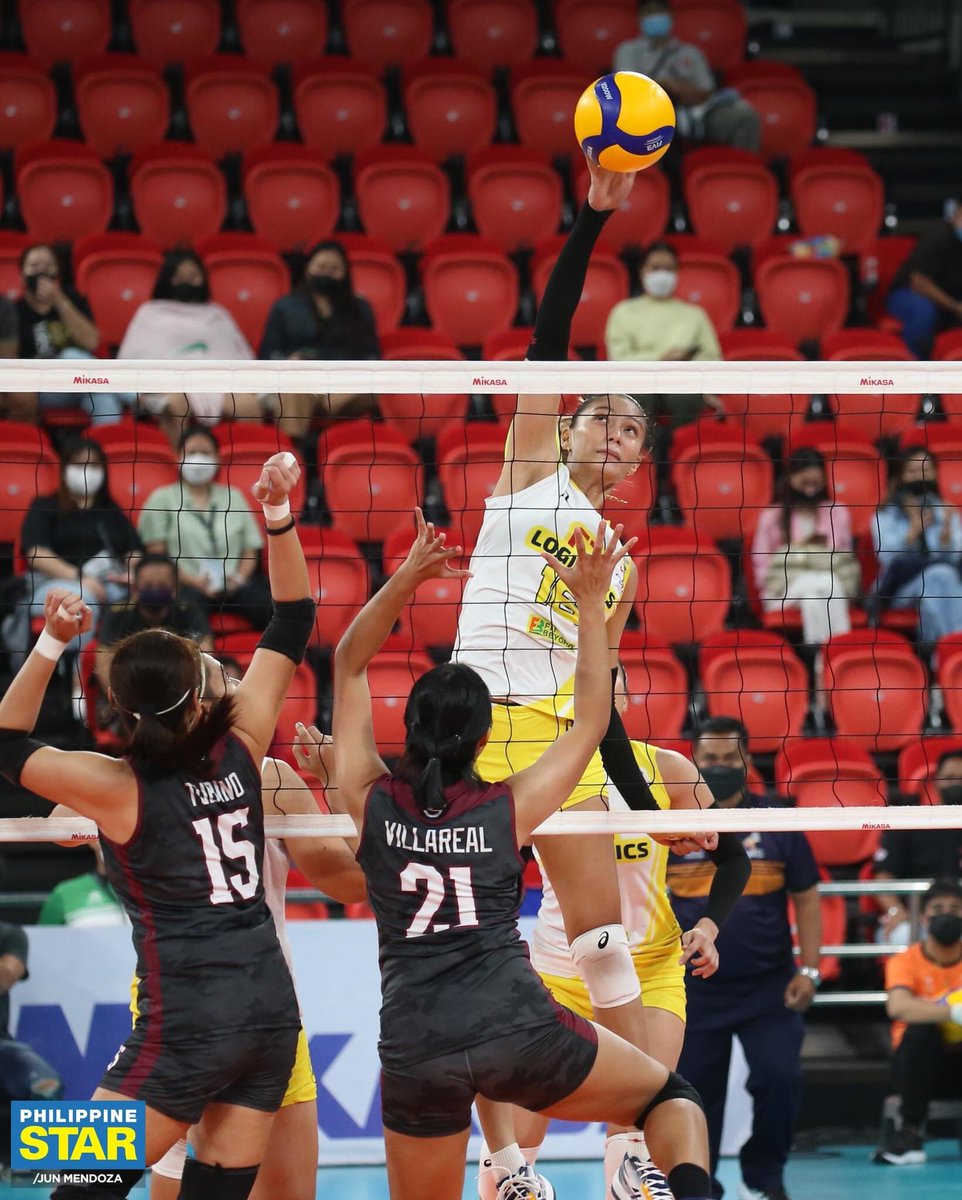 ivy_lieversofc's tweet photo. Happy Birthday, to our Middle Blocker! 💛 https://t.co/0bukbP7XE5