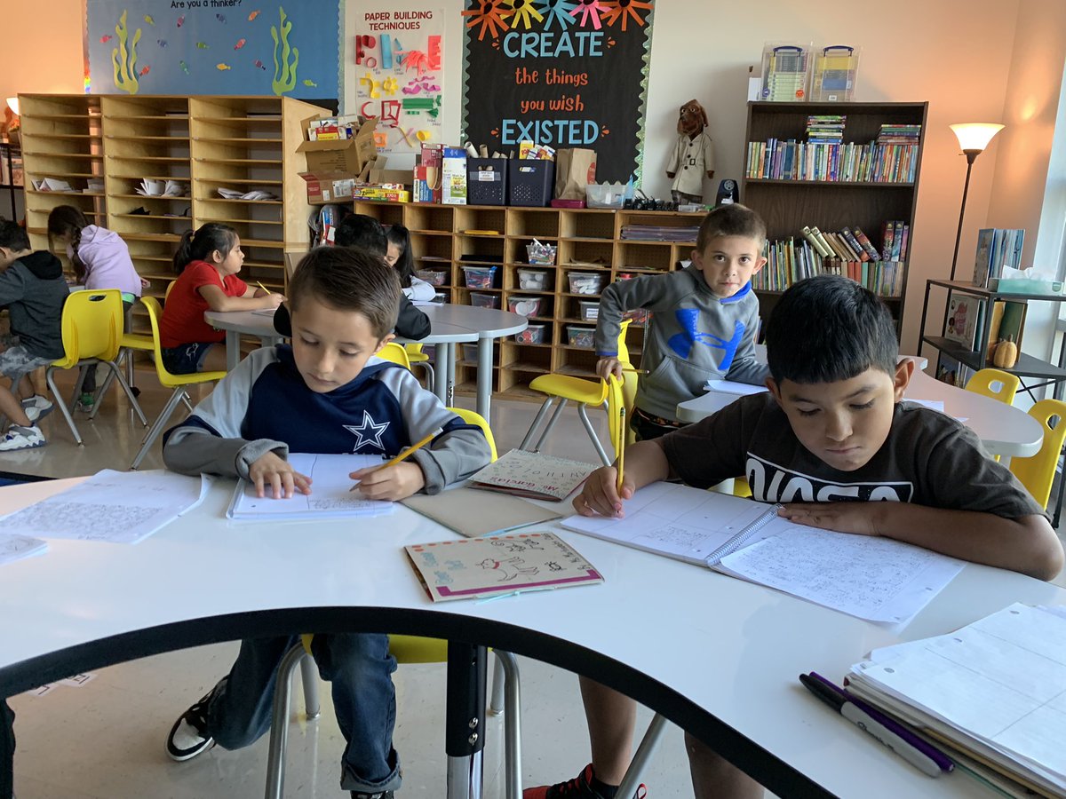 MsCruzsClass's tweet photo. DZ Diamonds are published authors! #NationalDayOnWriting #cartonera #bookmaking https://t.co/zuSutC0RYw