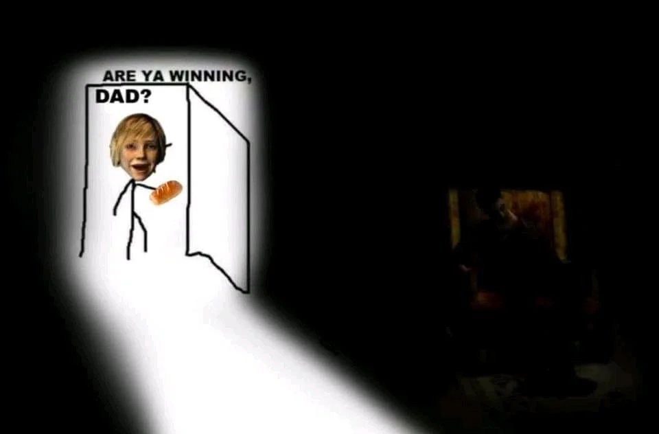 acabo de terminar el silen hill 3, es una bonita sensacion de fraternidad que mi hermana se enganchara a la historia al verme jugar el 1 y 2, y me pregunto si habia un silent hill 4, obvio que si y lo jugaremos