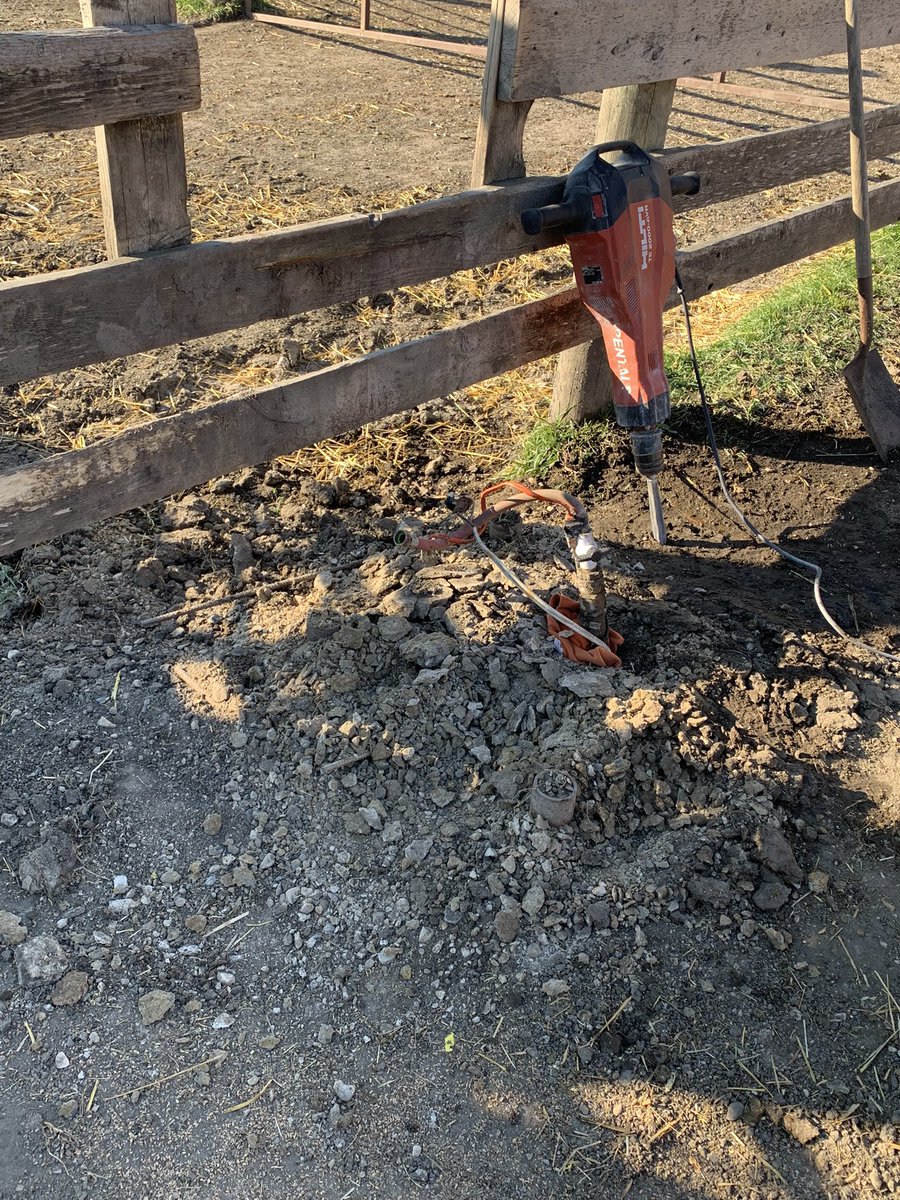 gbtangus's tweet photo. Whoever said hard work is good for you, obviously never did hard work🥵. Four old cement pads hammered out and levelled. Now onto the fresh pour. Everyone starts these jobs the end of October…right?🤔#cementwork #falljobs #behind https://t.co/3DAf2NRnYi