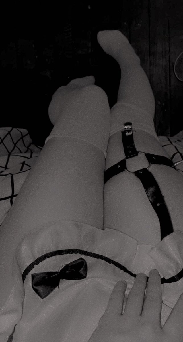 lay1aloves's tweet photo. 💜 Limited time deal !💜 
For just $40 you’ll get more than 50 #nsfw pics and vids (including toys and some exciting stuff) that i have saved on my snap :)! Dm me if interested 🫶🌸✨
#nsfwtwtً #sellingcontent https://t.co/dJKVL5uRou