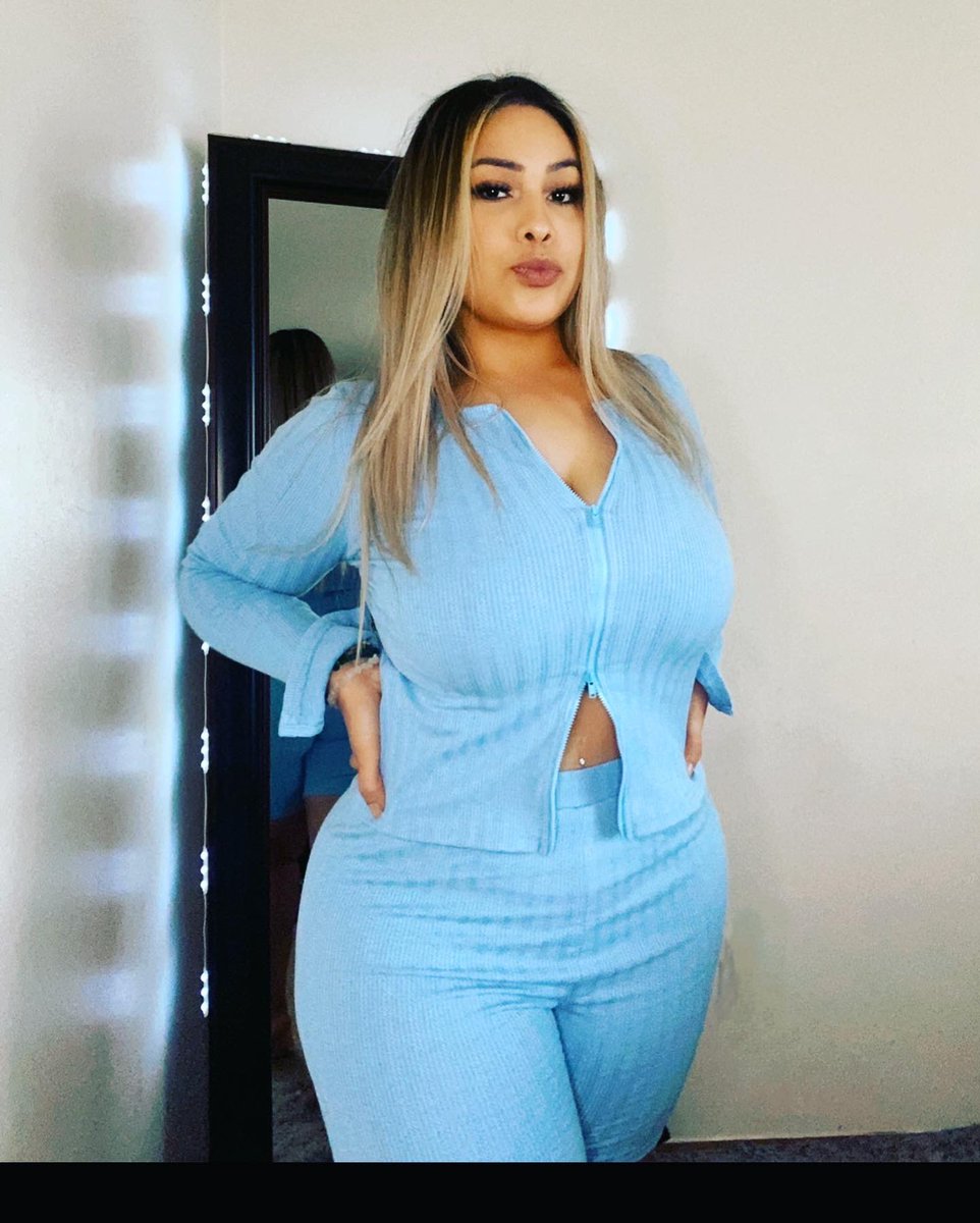 gabzjmz's tweet photo. Baby worship my hips and waist ⌛️ https://t.co/yHktNQoGyw