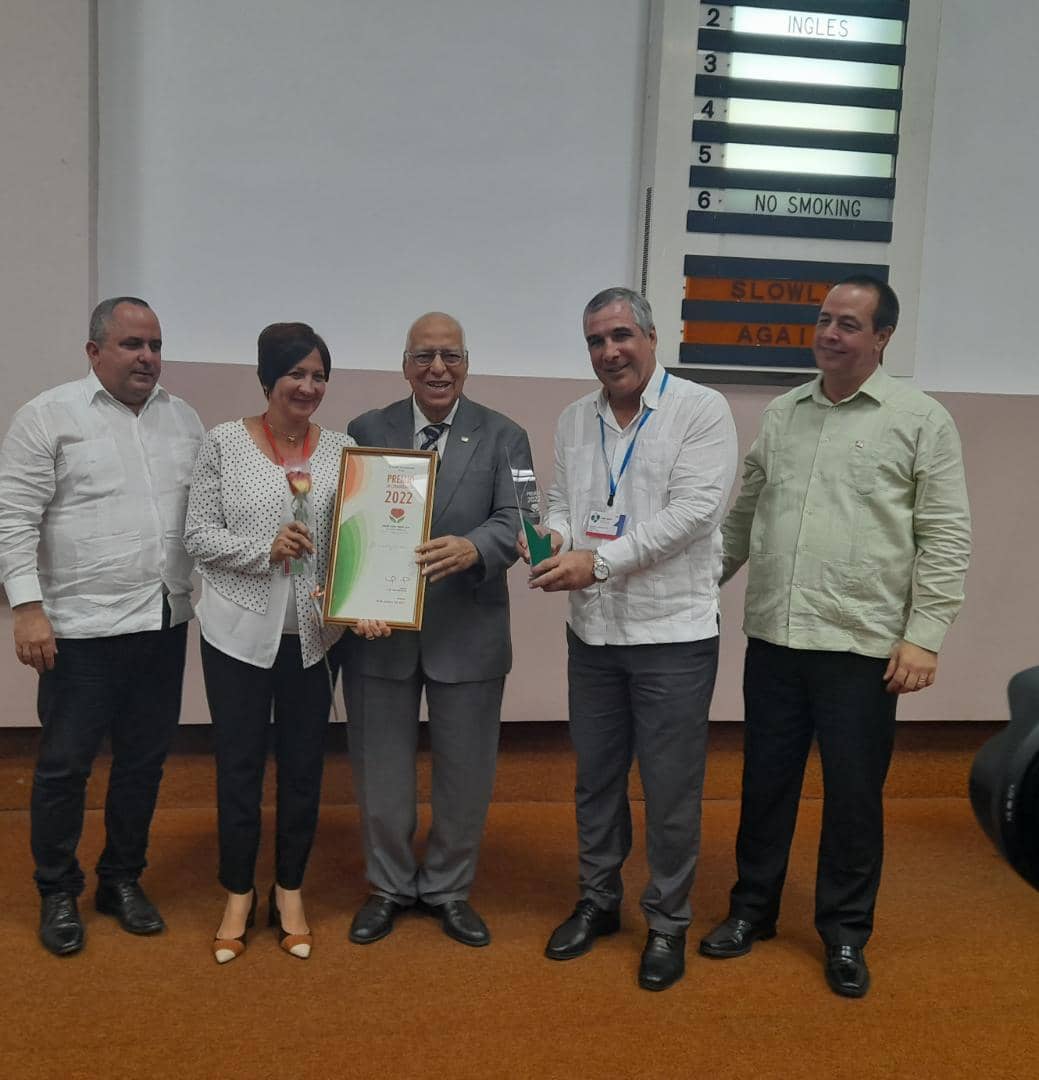 Otorgan Premio de Comunicación 2022 a #BioCubaFarma en el acto de clausura de la XV edición de la #FeriaSaludParaTodos.