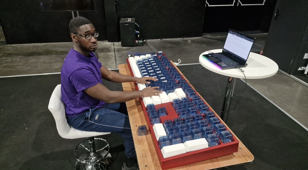 memes.xlsx tweet media