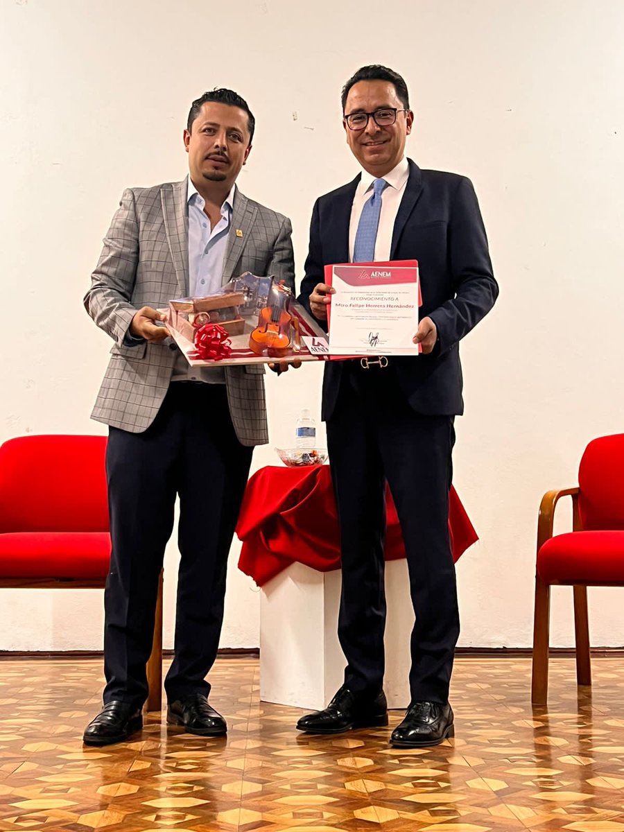 FHerrera_Hdz's tweet photo. Contento de haber participado en este diálogo sobre @ProdeconMexico en el que tuve la oportunidad de compartir con mis amigos de la Asociación de Empresarios del Norte del Edo de Mex #AENEM algunas acciones para un adecuado cumplimiento de las obligaciones fiscales #Edoméx https://t.co/bBU8utaKYO