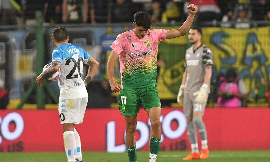 StatsFA's tweet photo. Gabriel Alanis marca ante Racing por Liga Profesional🏆su 3er gol en Defensa y Justicia🟢🌕en 38PJ en el club

Suma 9 goles en Primera:

Sarmiento [5]
Defensa y Justicia [3]
Arsenal [1] https://t.co/oFFU7b1IIP