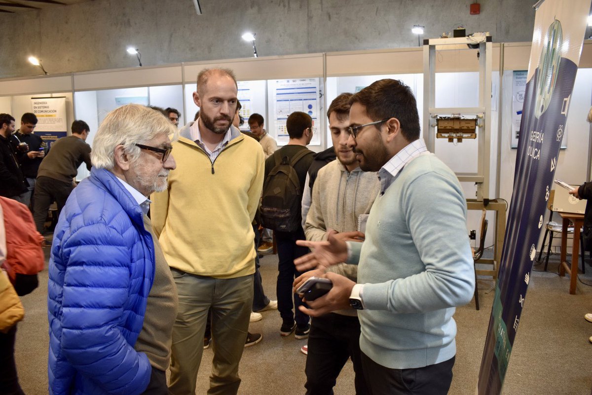 Science fair at its best! #IdM2022 #IdM 
Participating as a jury member for the final year projects, it was amazing to see what these brilliant students can do.
<a href="/IIE_FIng_UdelaR/">Ingeniería Eléctrica</a> <a href="/FundRicaldoni/">Fundación Ricaldoni</a> <a href="/Udelaruy/">Universidad de la República</a>