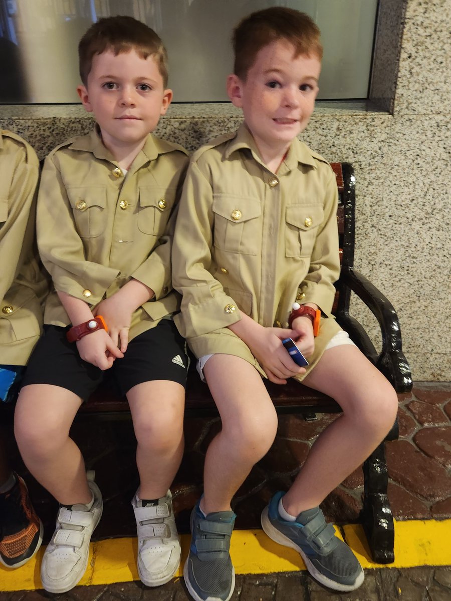 After 3 days away from the kids the Mum guilt sets in.

Full day with my boys for the last day of half term! 👌

<a href="/KidZania/">KidZania</a>