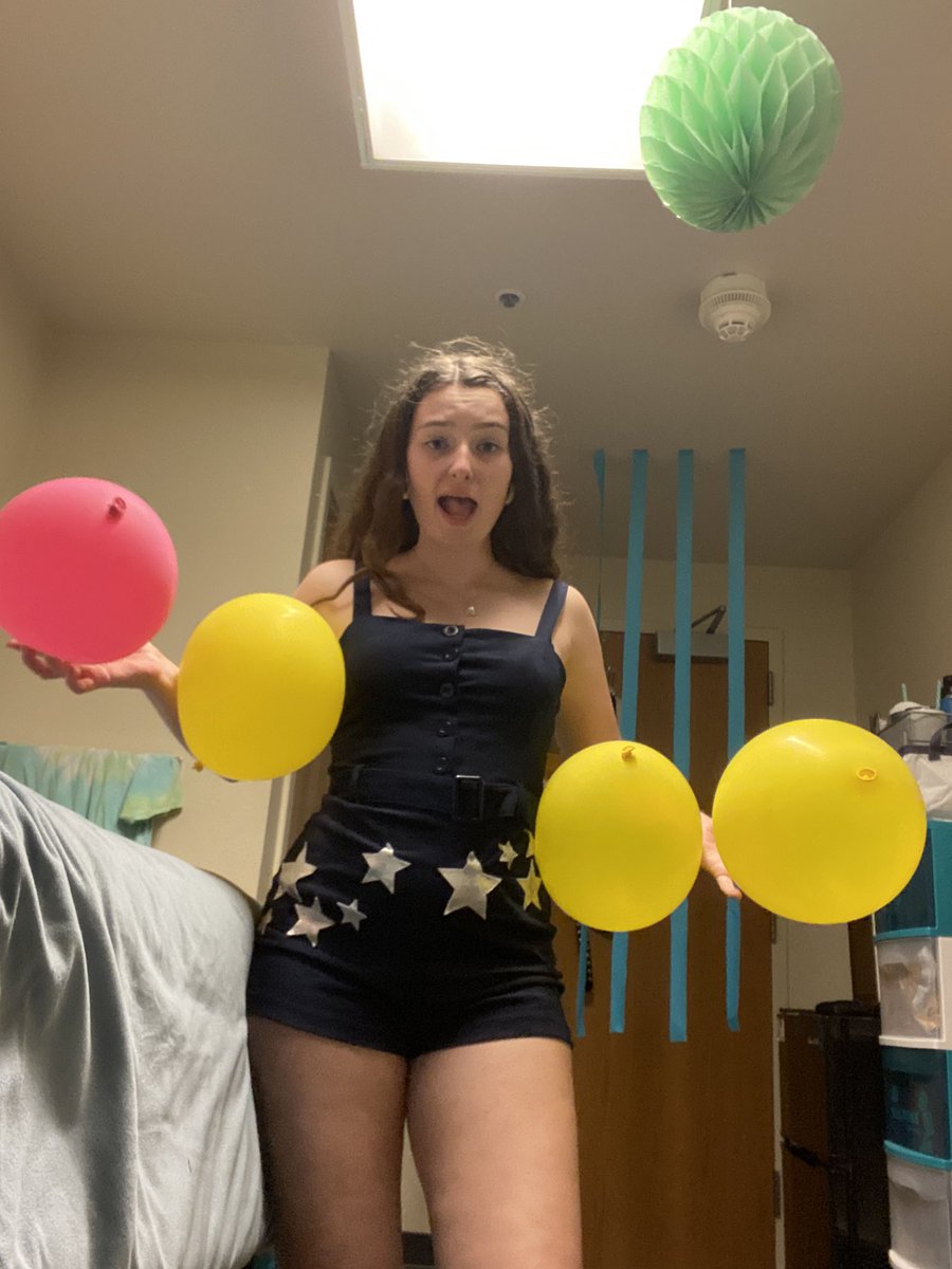 MyLordSwift's tweet photo. @taylornation13 Glad repeat is a thing so Midnights(and 3ams) never has to end!! #midnightsTSnosleepover https://t.co/neGBddk9E1