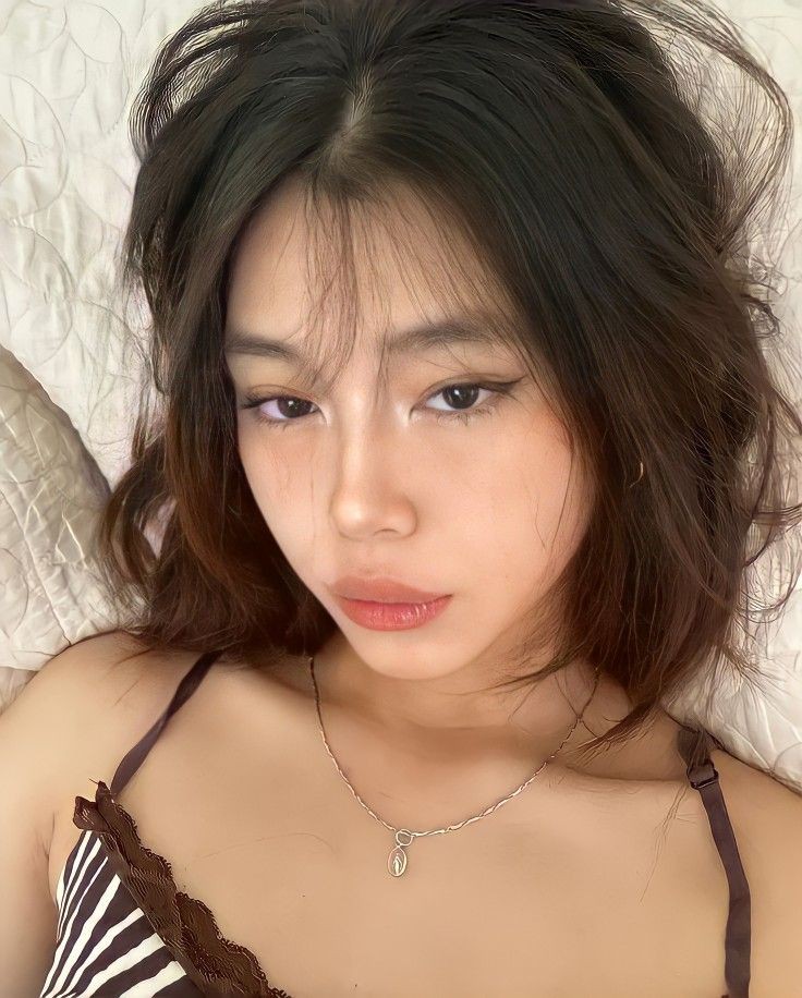 fcksamantha1's tweet photo. hit for a 🐱 pic https://t.co/Hy00sRMP2G