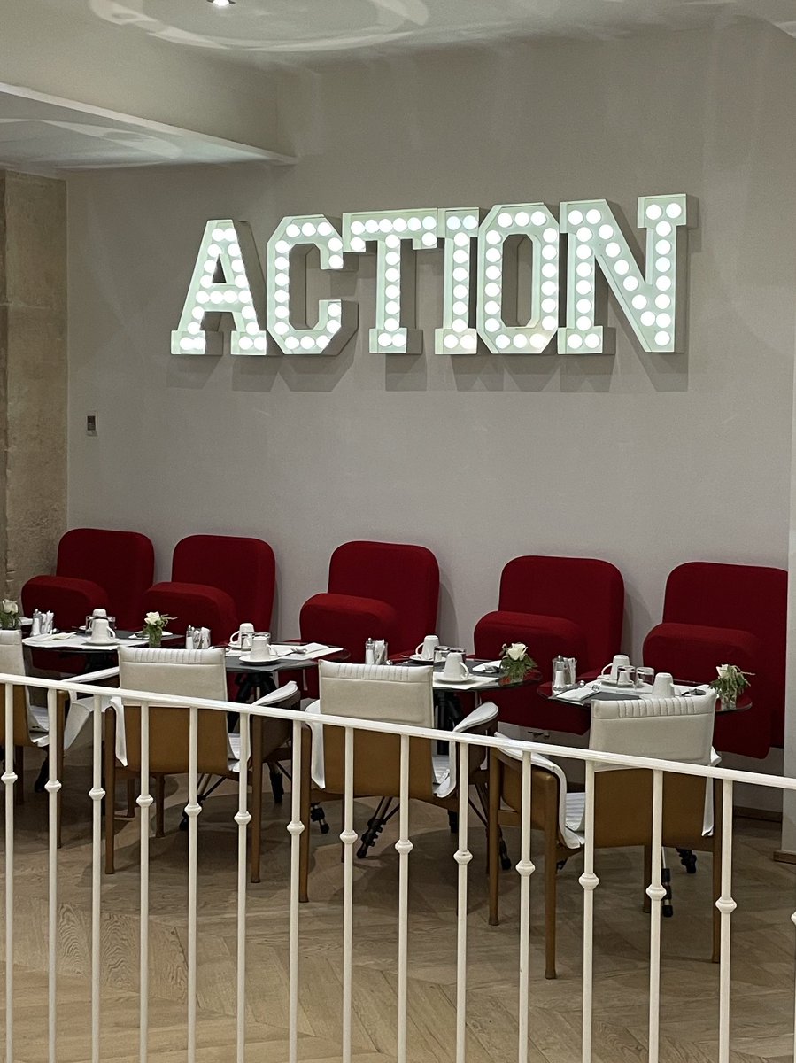 Masterclass Edtech Action 1 avec <a href="/Raphael_Lauer/">Raphael Lauer</a> et Alexandra Maury-Grillé #very-up #blended #learning fournir une méthode pour blender learning