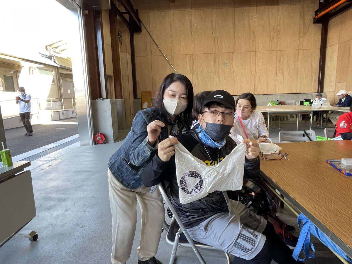 会場では使用済みのセール（帆）を使ったエコバッグづくりが行われています！

#ParaHiroshima #SailtoLA #BacktheBid #SDGsRace #広島 #ハンザ #ヨット #観音マリーナ #セーリング #パラワールド #広島県セーリング連盟 #マリンスポーツ #残したいのはきれいな海 #海の豊かさを守ろう #SDGs