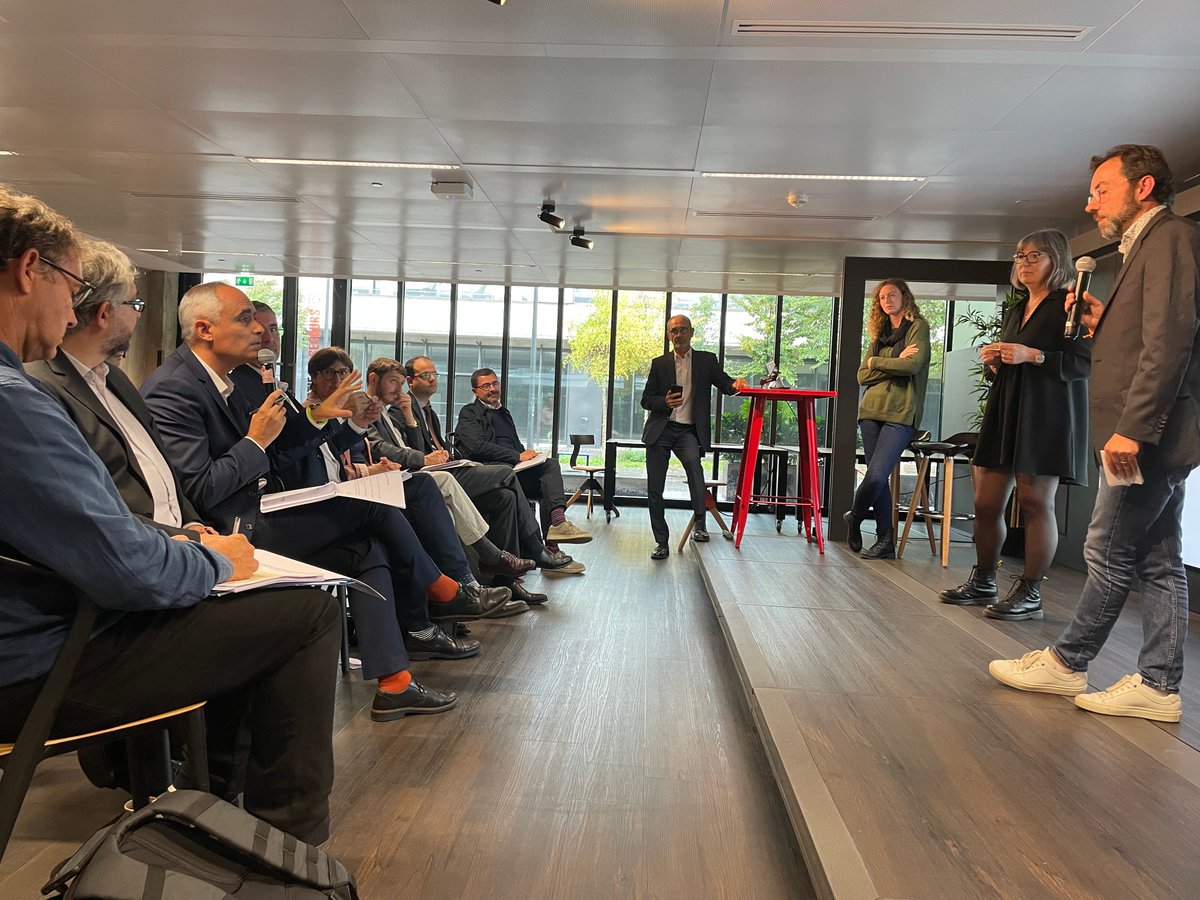 Connect by CNES tweet media