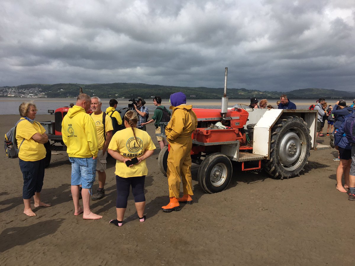 🥳Happy 50th Birthday to Kings Guide to the Kent Estuary Michael Wilson. Helping raise £600,000 for various charities in 2022 is no mean ‘feet  👣’ !
All the best 👍 🔗anchor.fm/morecambebaypo…