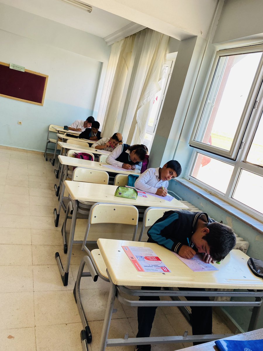 ulger_gucer's tweet photo. 7. Ve 8. Sınıf öğrencilerimize ilk deneme sınavımızı yaptık. Öğrencilerimizin eksiklerini görmelerini sağladık. Tüm öğrencilerimize başarılar dileriz. @mstfkrtlms027 @mehmet_ifrazl @smh_doganoglu @polatelikym https://t.co/MPKDsvMlKh