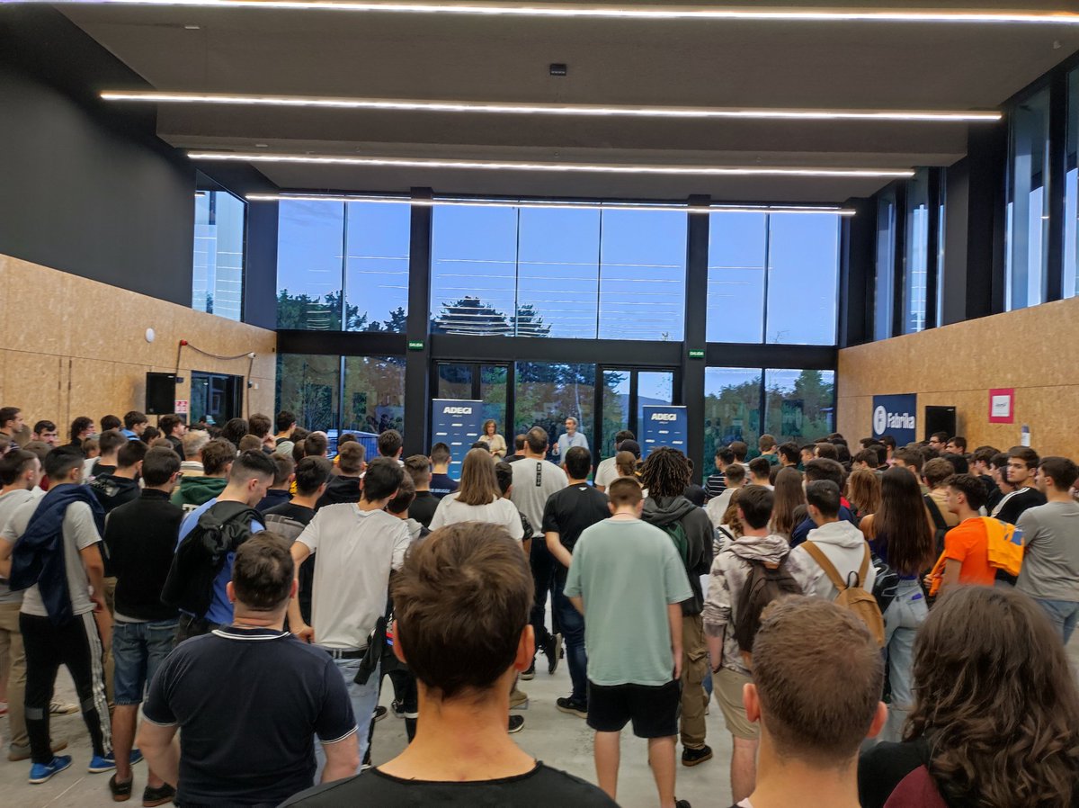 Atzo 2ST3ko ikasleekin <a href="/FabrikaNCE/">Fabrika</a> egon ginen "New Culturers Gunean". Eskerrik asko bertaratu ziren enpresa guztiei beraien esperientziak partekatzeagatik! <a href="/fpbidasoa/">CIFP BIDASOA LHII</a>