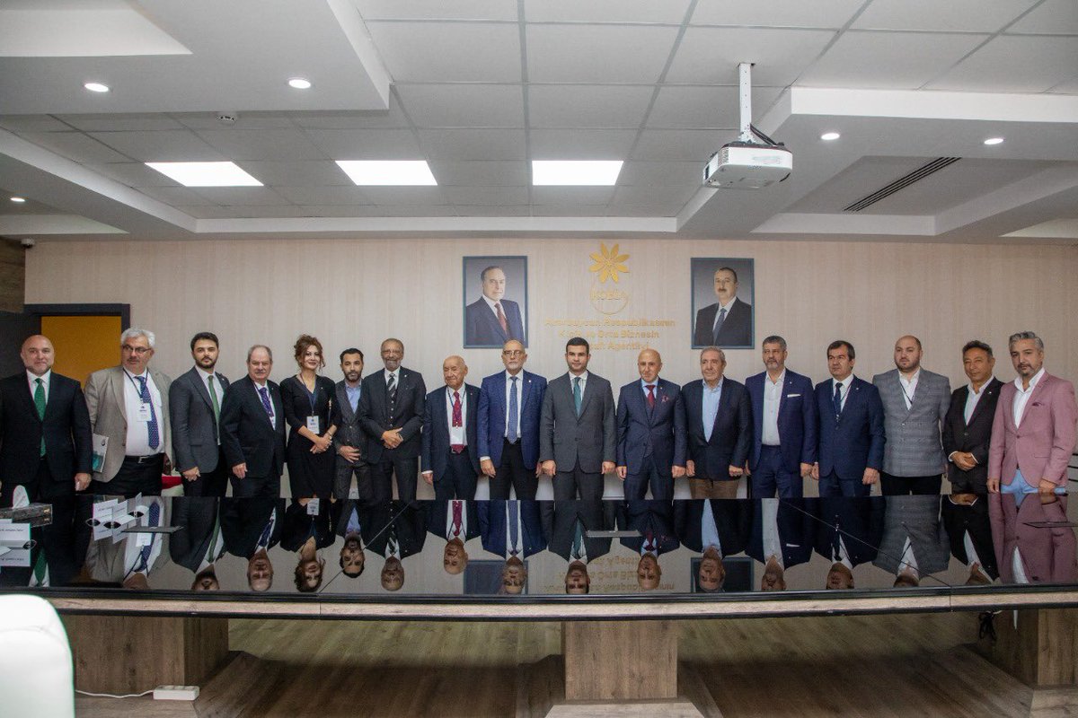 MammadovOrkh's tweet photo. #Azərbaycan-da səfərdə olan @isifed_official başkanı Muammer Ömeroğlu #İstanbul’un iş adamlarından olan Federasyon üyeleri ve yönetim kurulu ile bir araya geldik. Görüşümüzdə 🇦🇿 və 🇹🇷 #biznes-ləri arasında #əməkdaşlıq imkanlarını, bu sahədə birgə dəstəyimizi müzakirə etdik. https://t.co/UGvIKWSI0E
