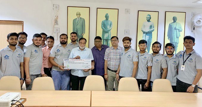 adit_cvmu's tweet photo. ADIT-CVMU
Appreciations and blessings to the team - Agastya of Automobile Engineering from President, CVM University and Principal, ADIT.
#cvmuniversity #cvm #adit_cvmuniversity #adit #aditians #agastya #evehicle #ebike #etwowheeler #ebikedesign #SmartElectricTwoWheeler https://t.co/gRlGOY72qW
