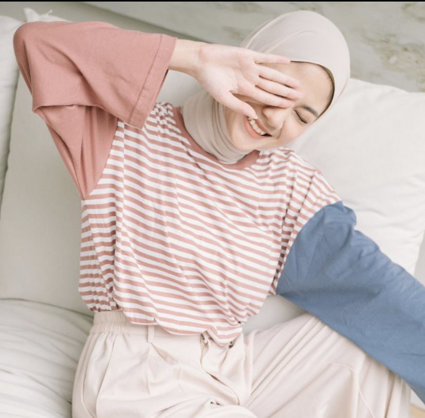 omgletsgo_'s tweet photo. @ohmybeautybank Aku waktu ke jogja pake baju ini nder, gak mau ribet. Yg simple simple aja https://t.co/et63s9aW4b