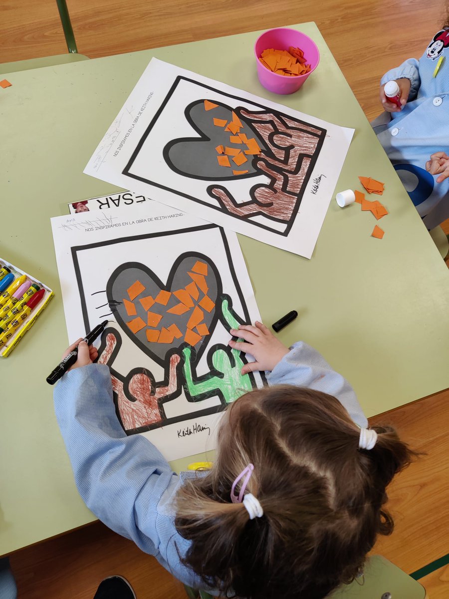 sotilloescolapi's tweet photo. Los peques del cole hemos comenzado a trabajar sobre el artista Keith Haring, icono del pop art y el arte callejero neoyorquino de la década de los 80.
#Logroño
#EscolapiasSotillo
#AtréveteACaminar👟 https://t.co/DhA1N3EJw0