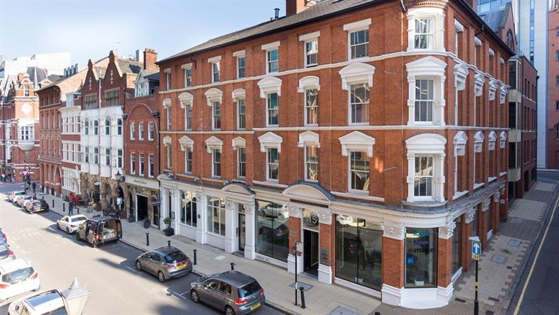 We have successfully completed on the sale of a multi-let office building in central #Birmingham, on behalf of DTZ Investors for £21m, reflecting a strong 5.3% initial yield, to Hillview Real Estate.

Find out more: tinyurl.com/3m6syukp
#officemarket #investment