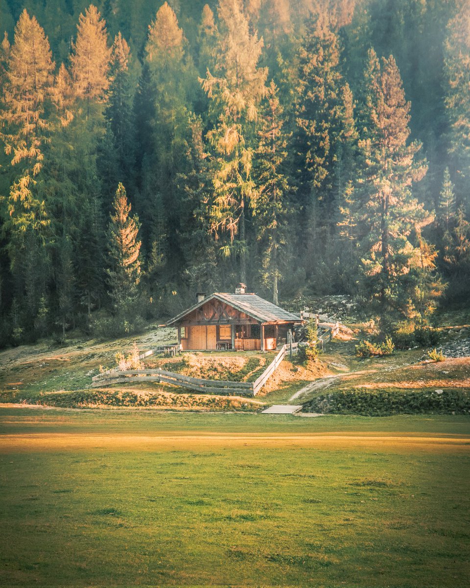 Luca__Ramble's tweet photo. Somewhere in Trentino 🇮🇹 #folkmagazine #folkscenery #moodygram #moodygrams #igmasters #openmyworld #stayandwander #folkgreen #wildernessculture #folkvibe #welcomenature #hiking #naturephotography #neverstopexploring #exploremore #southtyrol #visititaly #dolomites https://t.co/F6xerrg4eq