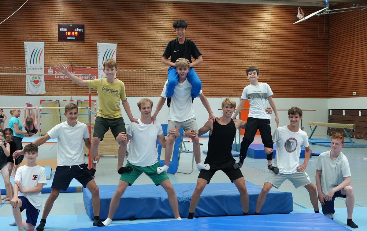 Hallo Zusammen, 🌞
nicht vergessen gleich wieder abzustimmen.  😃Denn, nicht große Worte bestimmen das Leben, sondern kleine Taten. 😉 Danke. 

sparda-vereint.de/voting/sport-2…