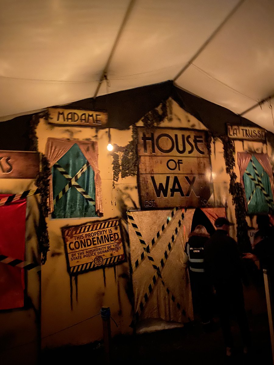 Went to <a href="/DrFrights/">Dr. Fright</a> last night. 

Oh.my.god!!!! 

I cried, I screamed (lots), I had a very minor panic attack but I also had the BEST night. Amazing! Definitely go if you get the chance. 

I've also now realised to act all chill or you'll get picked on more 🤣