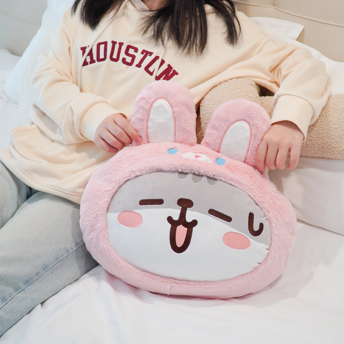 🤩Pinkoi上新啦~
天氣漸涼，是時候拿出雞蛋抱枕啦！

⭐新品9折限時活動也在等待老闆們哦~
⏰活動時間：10月21日 - 10月25日
商店連結：pinkoi.com/store/badmouse

#動物餐廳 #PinkoiFashion