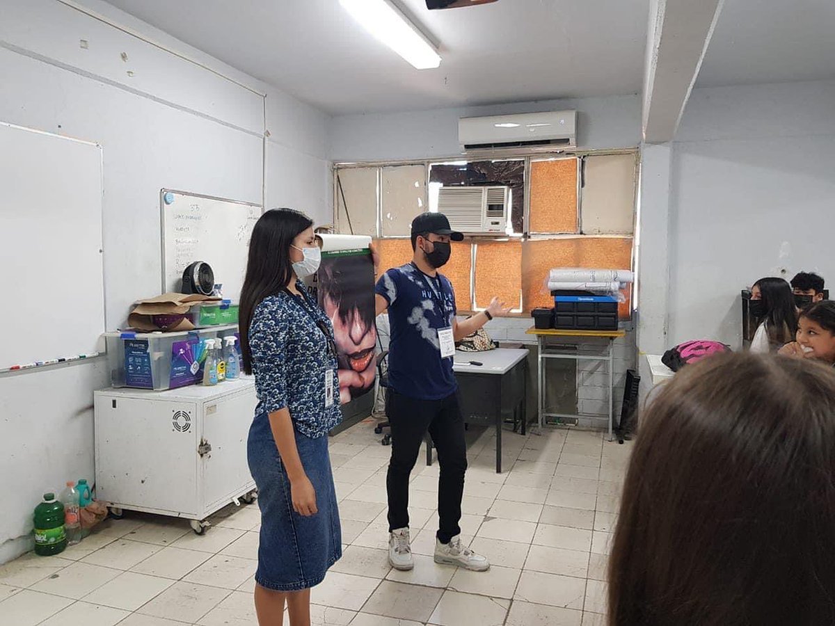SurUneme's tweet photo. Se impartieron los tema "Violencia en adolescentes y Mitos y realidades de las drogas", en Secundaria Técnica #60 turno vespertino.
#UsaTuCAPA
#capasonora
#CONADIC https://t.co/aUQyQ4TrQN