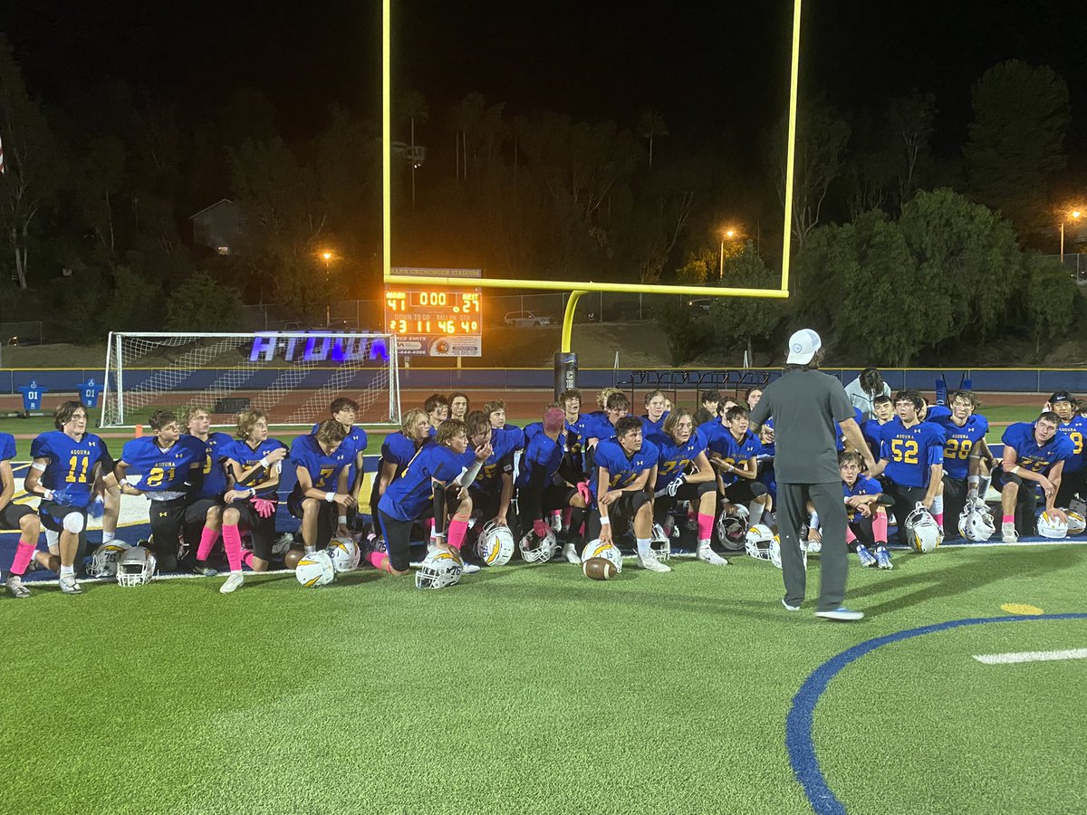 AHS_Chargers's tweet photo. JV Football remains undefeated, with a 41-27 win over Thousand Oaks! #BeLikeCarter @vcspreps @TheAcornSports https://t.co/k6OskVSSdP