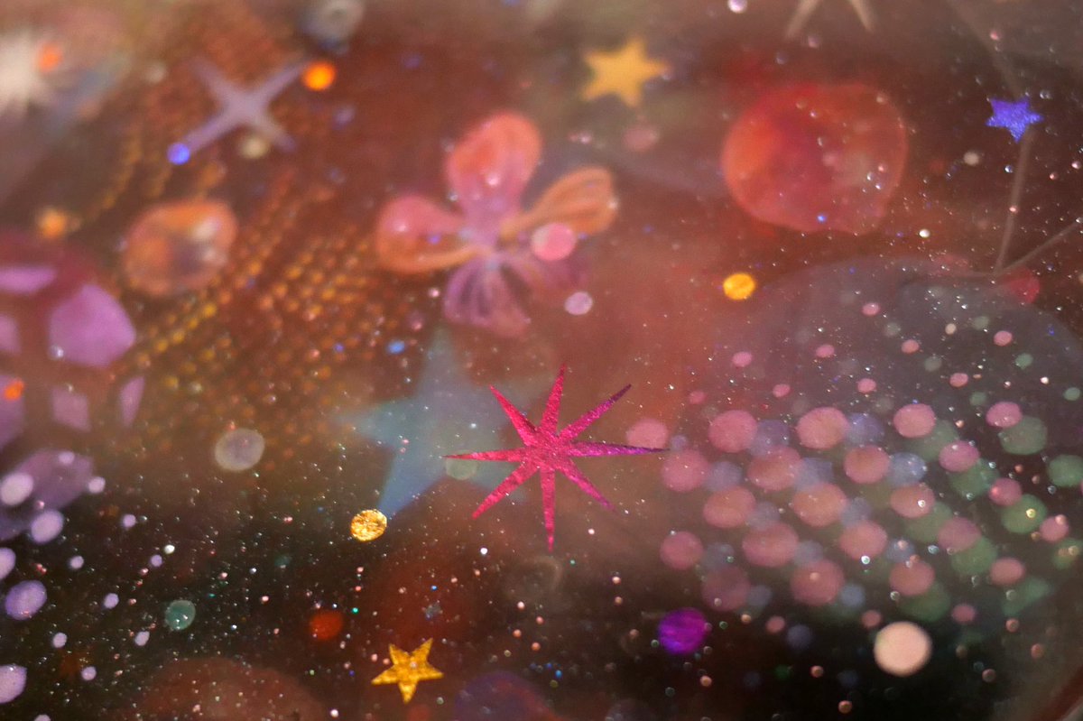 “My Night Universe”, mixed media resin, 11.25” x 8.25” inches. My solo show “Luminescence” @havengallery runs from Sept.24th - Oct.23rd 2022.

View the entire show here or link bio: havengallery.com/portfolio/mall…

To inquire on my LAST available, email info@havengallery.com