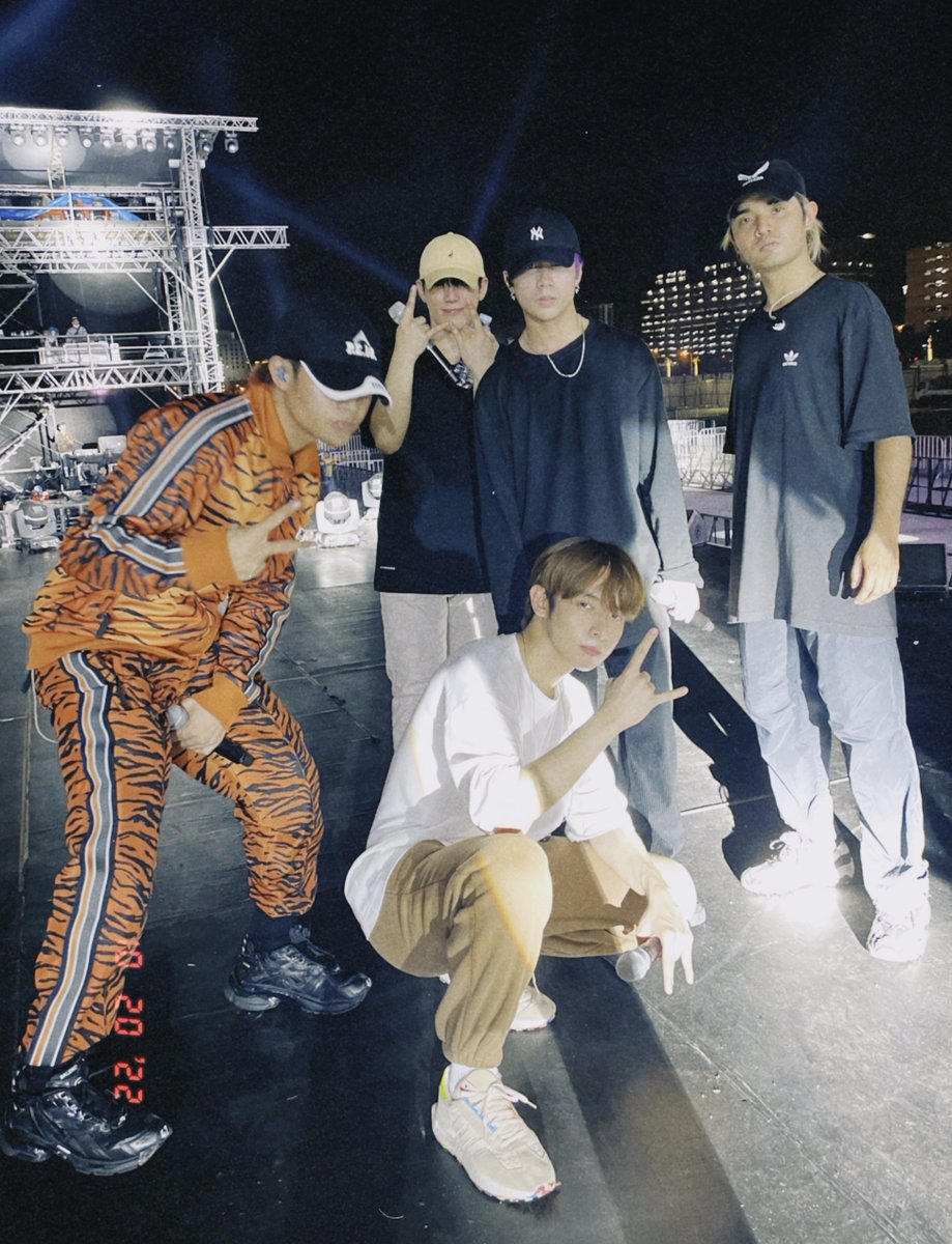 SB19Official's tweet photo. Today is a K-pop meets P-pop party, and we can't wait! 🎶 

Rehearsals last night was 🤘🏼 Catch us perform at the SMDC Festival Grounds for #POPSTIVAL2022. 🎪

Few tickets left at https://t.co/Q1G12dPmJr and any SM Tickets outlet nationwide!

#SB19 #KPOPmeetsPPOP https://t.co/MpL4YFIYNI