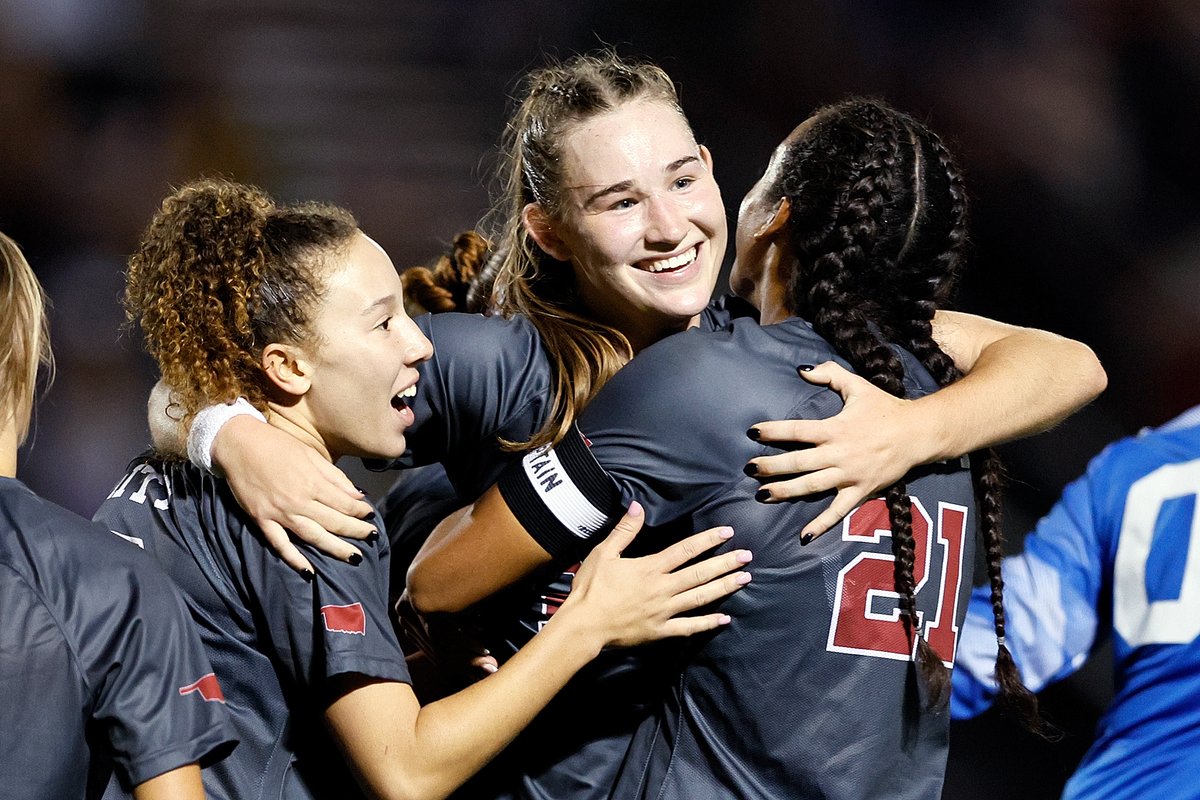𝗦𝘁𝗮𝘁𝗲𝗺𝗲𝗻𝘁 𝗺𝗮𝗱𝗲.

#Sooners storm back, hand Horned Frogs first conference loss of the season. 

🔗 bit.ly/3eWgmdo | #BoomerSooner☝️⚽