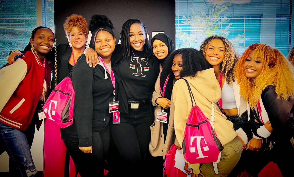 drkieshaking's tweet photo. Today’s @TMobile Cyber Security &amp; Tech Career Fest was a huge success! Meeting all the dedicated teachers, counselors, career success leaders, and of course, these beautiful young ladies was a complete joy. @TMobileCIO thank you and your team for an impactful event! #P10M https://t.co/kmABfXrQNi