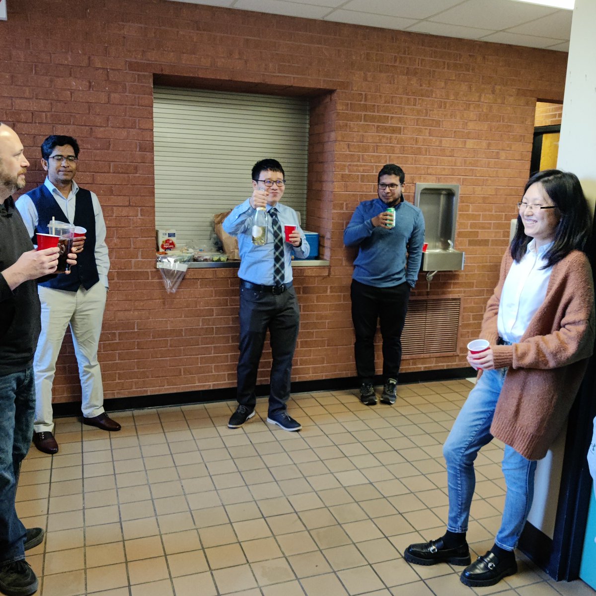 Deria_Lab's tweet photo. Congratulations Dr. Xinlin Li @XinlinLi3 for your successful PhD defense. Well done! All the best for your future journey. https://t.co/ambO68GqVw