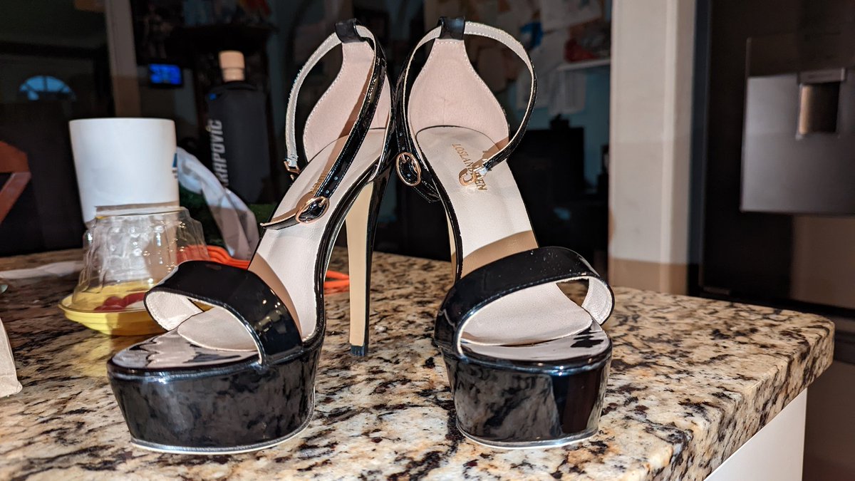 FunFetishes's tweet photo. Picked up a few pairs of new shoes! 
AvaWearsStilettos@gmail.com
https://t.co/vxv8leX4W5
#biglegs #nicelegs #highheels #heeloholic #heels  #bigcalves #thickthighs #bigass #thick #curvy #sexyshoes #sandals #stilettos  #patentheels #6inchheels https://t.co/ShSwdPLKWf