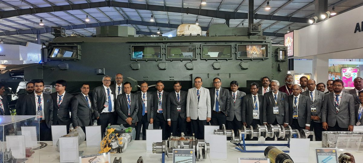 MPV 6x6 {AVNL} launched officially by Hon'ble Shri Rajnath Singh, RM/GoI during "Bandhan" event on 20.10.2022 #DefExpo22.
Shri A N Srivastava, CMD/AVNL with Shri Sanjay Dwivedi, Dir/Ops n Shri C Ramchandran, Dir/Fin performed Pooja before formal launch.
#AVNL #DefExpo22 #DDP