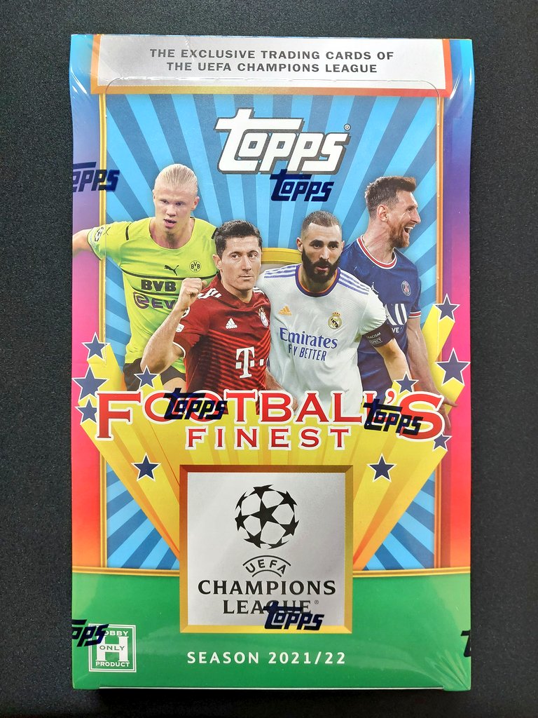 scf_card's tweet photo. ついったしてたらたまたま見かけたので買ってみました。カードショップやコンビニでのパック買いを控えてるのに、こんなん買ったら意味ないですね。
#FinestFlashbacks https://t.co/rhuIo4Xl8n