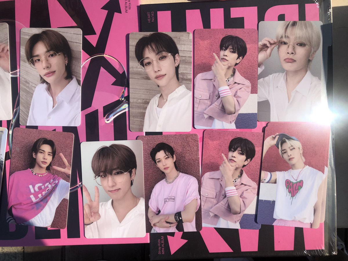 jenbns__'s tweet photo. wts | lfb | ph | ww
#jenwillsell

stray kids maxident sw r1&amp;r2 lucky draw

1 selca + 1 concept + photo film/pola - 1500
1 random - 600
1 mem selca - 850
1 mem concept - 750
photo film/pola - 300

50% oct 30, 50% nov 10
feta

*lk, hj, needs to be ordered with cb or in
dm to order https://t.co/DFOfObfNhZ