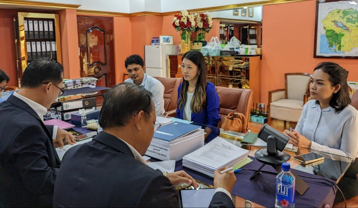 GGGICambodia's tweet photo. A courtesy call on H.E. Eang Sophalleth &amp; the presentation of the GGGI work progress to the MoE's annual workshop by our country  representative, Shomi Kim. We made progress in the field of sustainable energy, waste management, e-mobility, carbon financing and green investment. https://t.co/CXINAeOApS