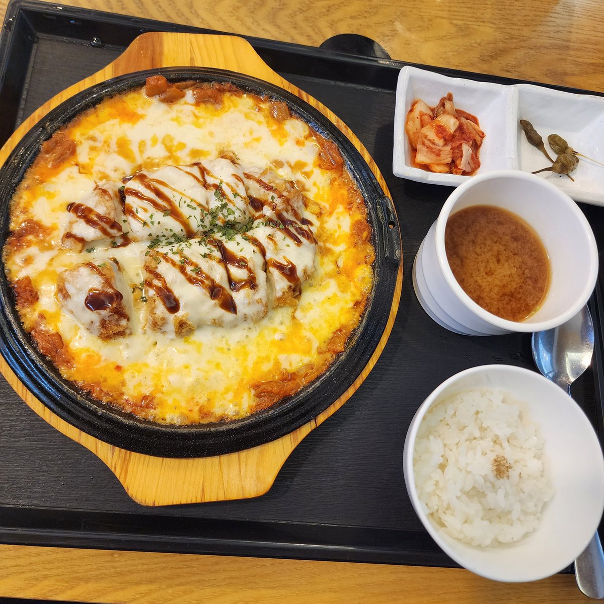 min_dung2's tweet photo. 음음 이 낙으로 사는 거지..

#cd #시디 #게이 #직장인 #먹방 #점심 #돈까스 https://t.co/NIVBVEYSkl