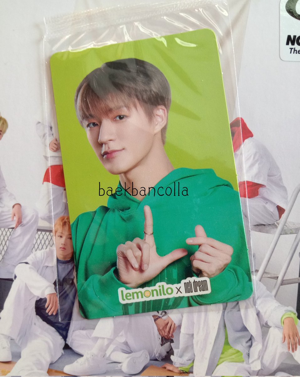 baekbancolla's tweet photo. GIVEAWAY 

Gift: 
✨Album sealed digipack treasure second step ch2 (pilih member)
✨Album NCT dream wgu fullset unsealed (pc random)
✨pc Jeno lemonilo + dana/spay (random)

Rules:
-Follow, retweet, like
-like/retweet tweet yg disematkan
- rep pake foto bias pling tamvan;) https://t.co/yQ90ecrnsu
