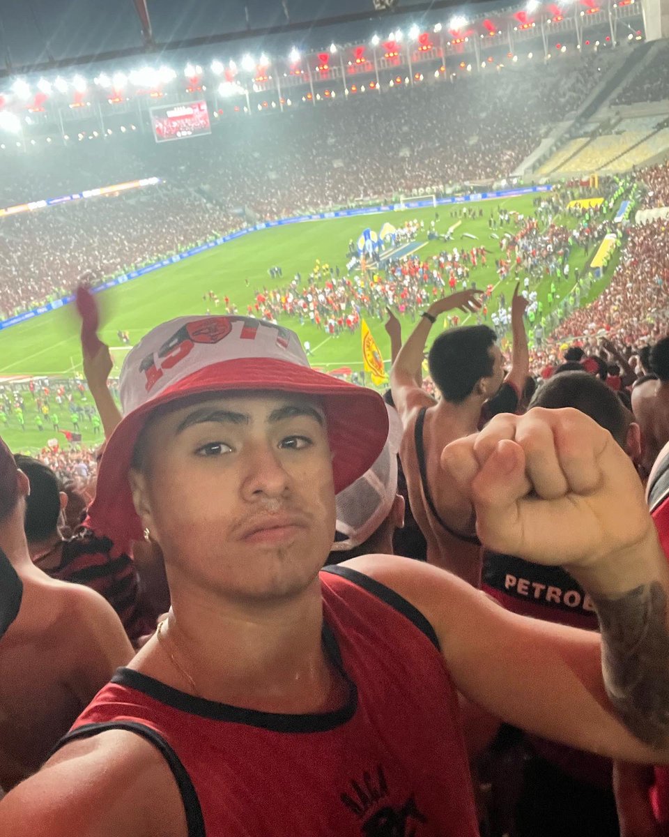 Erickbreno08's tweet photo. Dever cumprido. Campeão da Copa Do Brasil 2022! Eu te amo @Flamengo 🔴✊🏽⚫️🙏🏻❤️
1977 https://t.co/jMFk6bjvO3