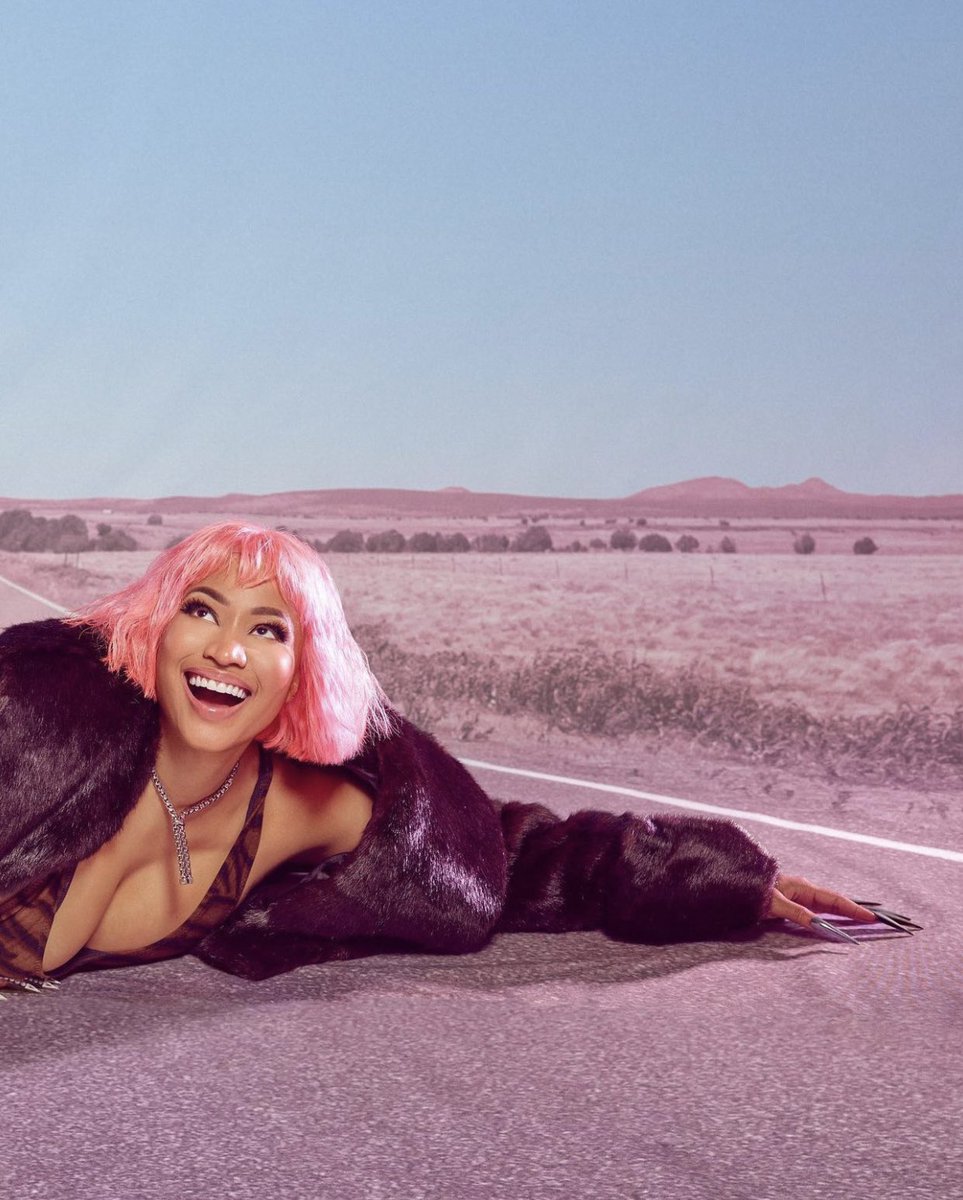 minajnlb's tweet photo. RT to Vote! — I’m voting for Nicki Minaj for Favorite Female Hip-Hop Artist at the #AMAs https://t.co/LqpX4rzQkD