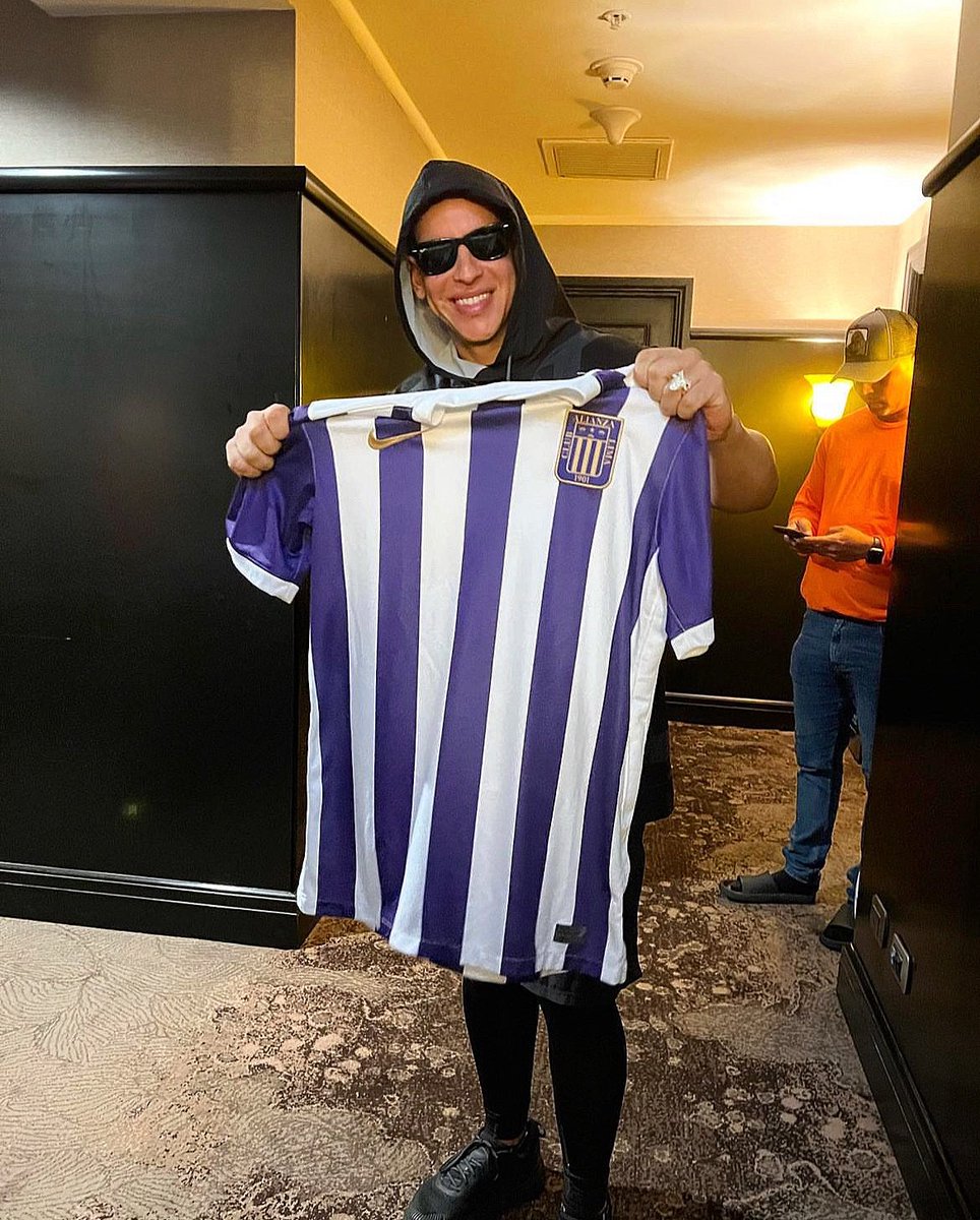 ¡𝗔𝗕𝗥𝗔𝗡 𝗣𝗔𝗦𝗢 𝗔𝗟 𝗕𝗜𝗚 𝗕𝗢𝗦𝗦 <a href="/daddy_yankee/">Daddy Yankee 😀 (DY)</a> con la 𝗚𝗟𝗢𝗥𝗜𝗢𝗦𝗔!💜

#EstoEsAlianza
#AlianzaPorElMundo