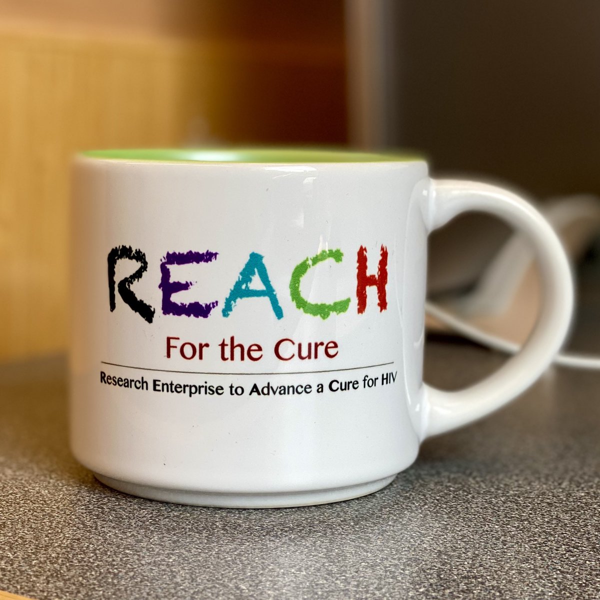 #ResearchersRock at
#MartinDelaneyCollaboratories @REACHforthecure
Because WE ALL NEED an #hivCure for ALL!
@HIVpxresearch @TAGHIVscience 
Thank U 👉🏿@londonpatient 
@MARTHOLANAH @AdamWard333 @AwesomeJonesLab @JesseRidley10 
@6dm4