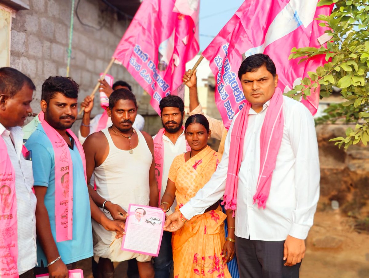 rao_vijith's tweet photo. #VoteForCar #MunugodeWithTRS #TelanganawithKCR https://t.co/hMTJkGN19n