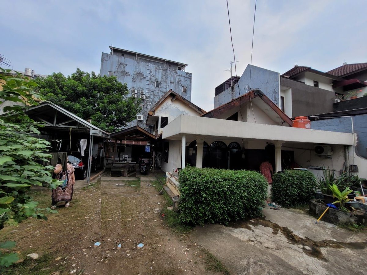 gudangsproperty's tweet photo. #TanahDijual di #TanahKusir, #JakartaSelatan

#SpesifikasiTanah :
√ Luas Tanah : 314 m2
√ Luas Bangunan : 150 m2
√ Harga : 17 jt/m (5,4 M) Nego

#TanahKusir #1,4M #Tukang #Sarapan #muntot #JumatBerkah #Tanah https://t.co/pmksM6Ntbm