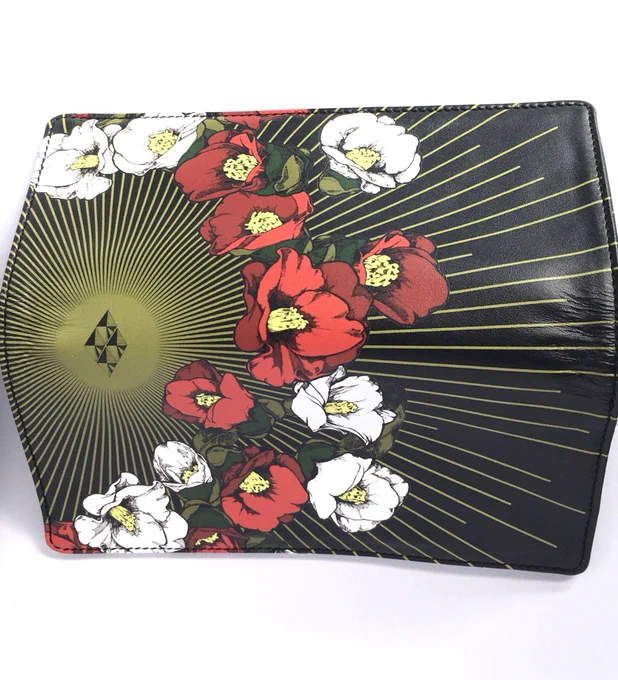 展示品大幅SALE!赤侘助&amp;青侘助の本革長財布が一点限定で5,000円OFF SALE中ですこの機会にぜひお手に取っていただけたら嬉しいです。手触りよく可愛いと思っています 